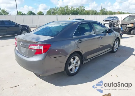 2013 Toyota Camry Se z USA, uszkodzony, nr VIN 4T1BF1FK7DU723425